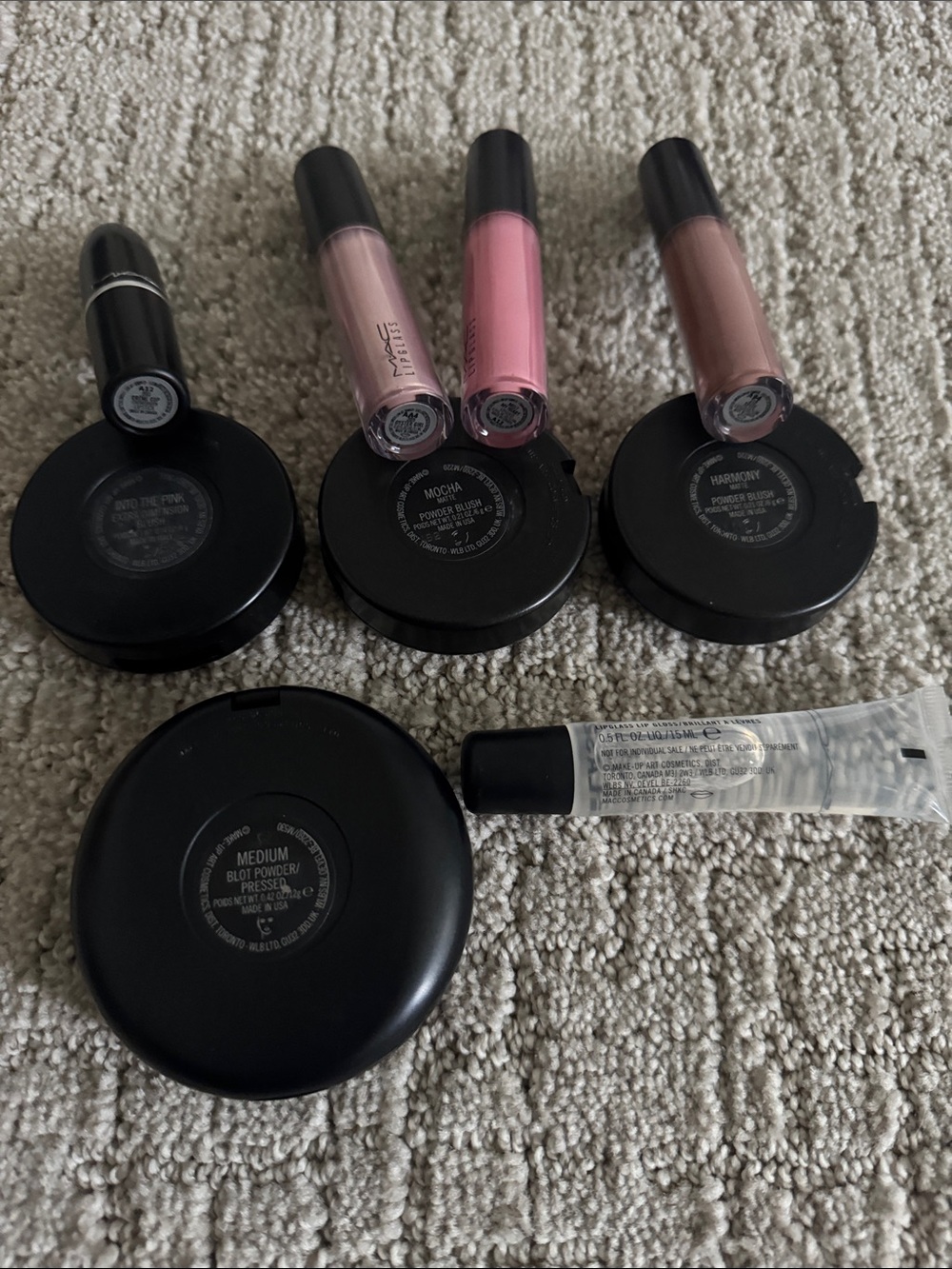 MAC Makeup Bundle - Picture 2 of 8